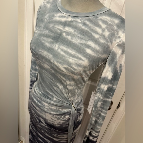 YOUNG FABULOUS & BROKE Bennet Long Sleeve Blue Ombre Tie Dye Maxi Dress - Picture 2 of 6